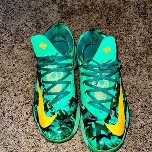 Kevin Durant Easter Bunny basketball shoes